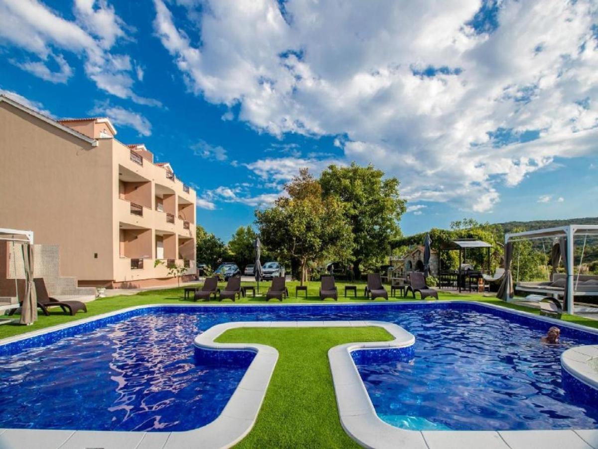 Apartments Villa Subic Kampor Exteriör bild